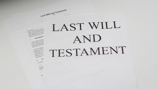 a document with a title "Last Will and Testament"